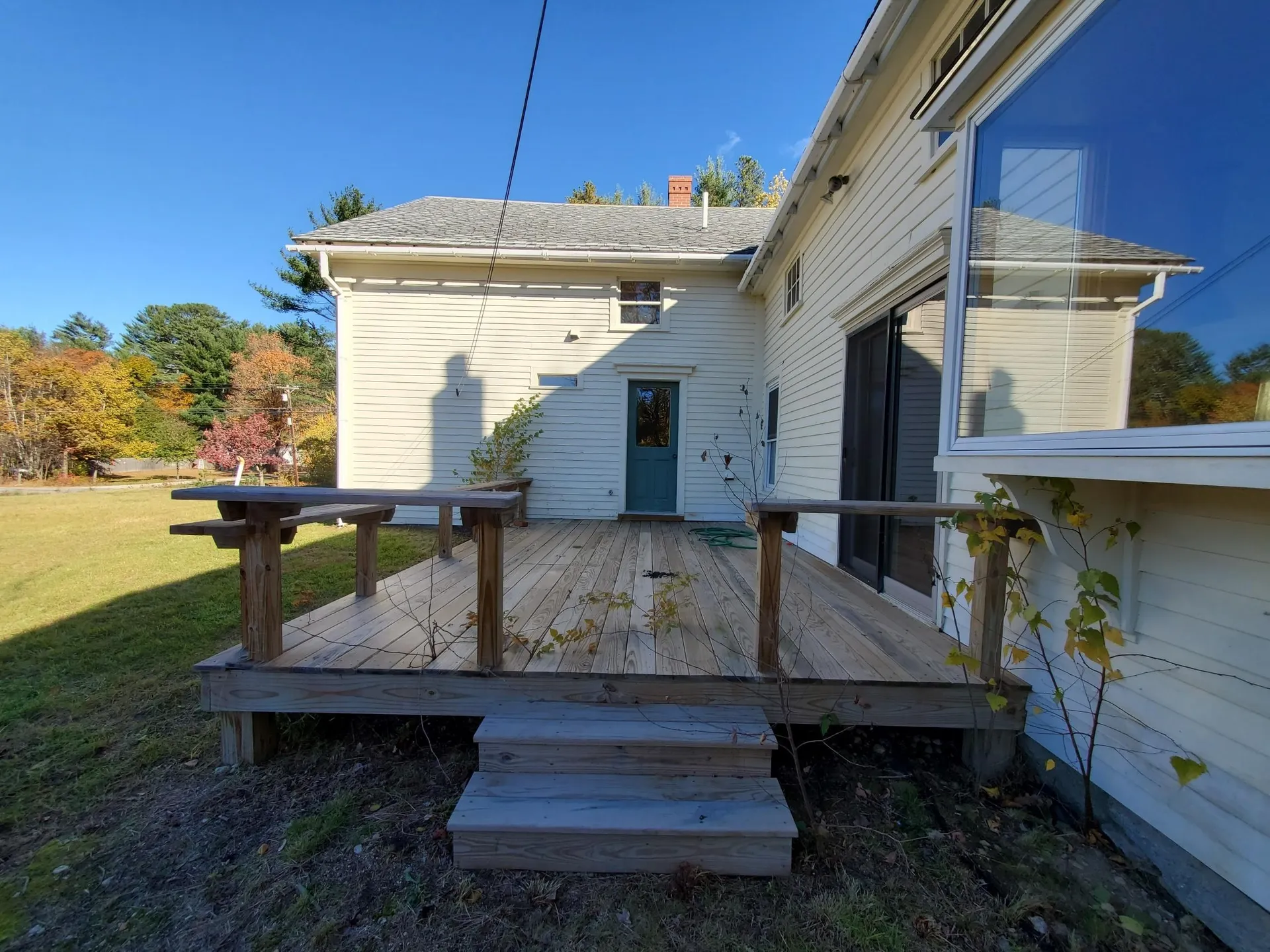93 School Street Effingham NH 03882