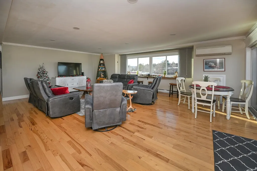 1152 Weirs Boulevard Laconia NH 03246