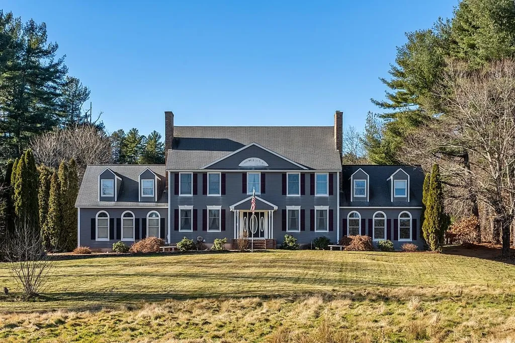 815 Mammoth Road Pelham NH 03076