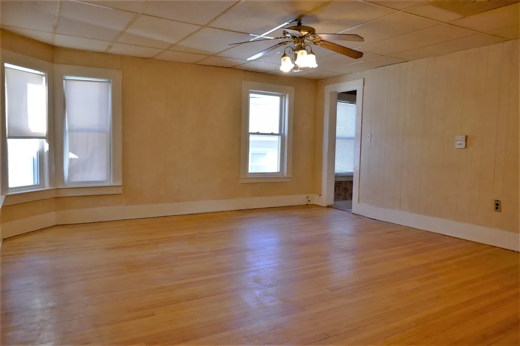 12 1/2 Summer Street Nashua NH 03064