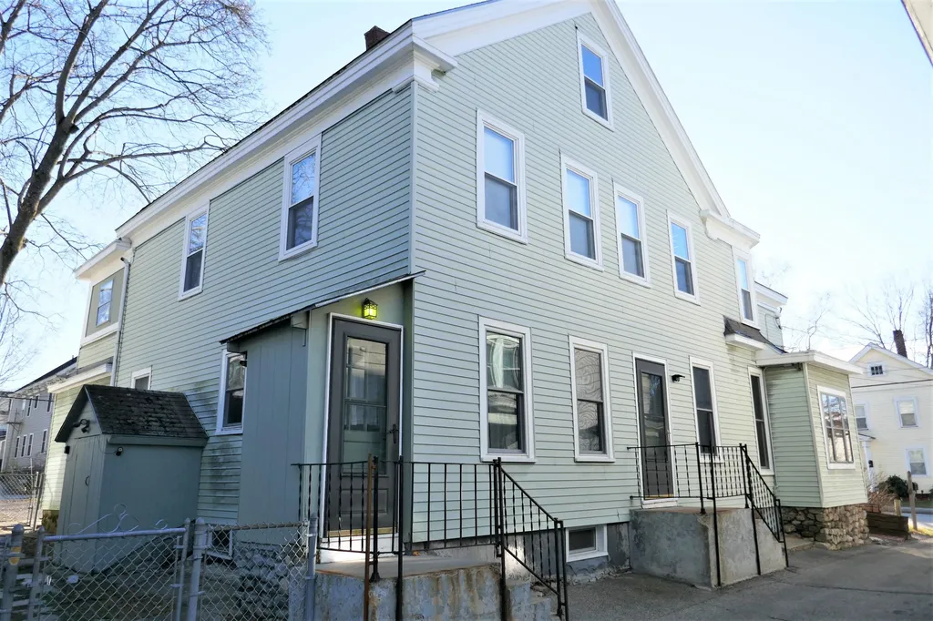12 1/2 Summer Street Nashua NH 03064