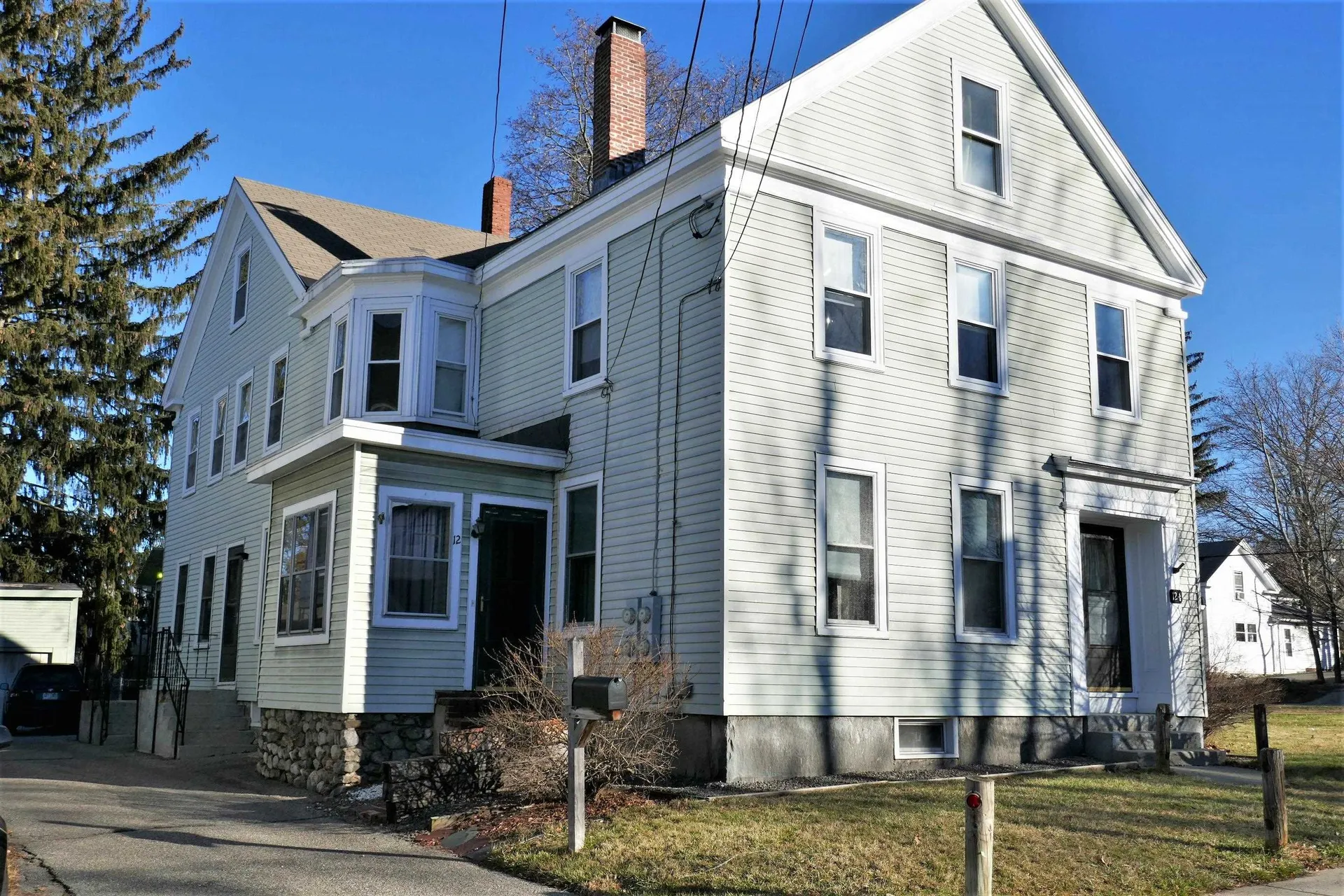 12 1/2 Summer Street Nashua NH 03064