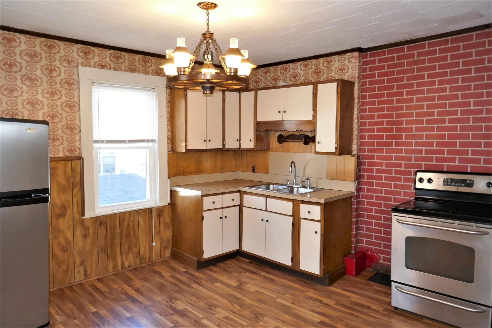 12 1/2 Summer Street Nashua NH 03064