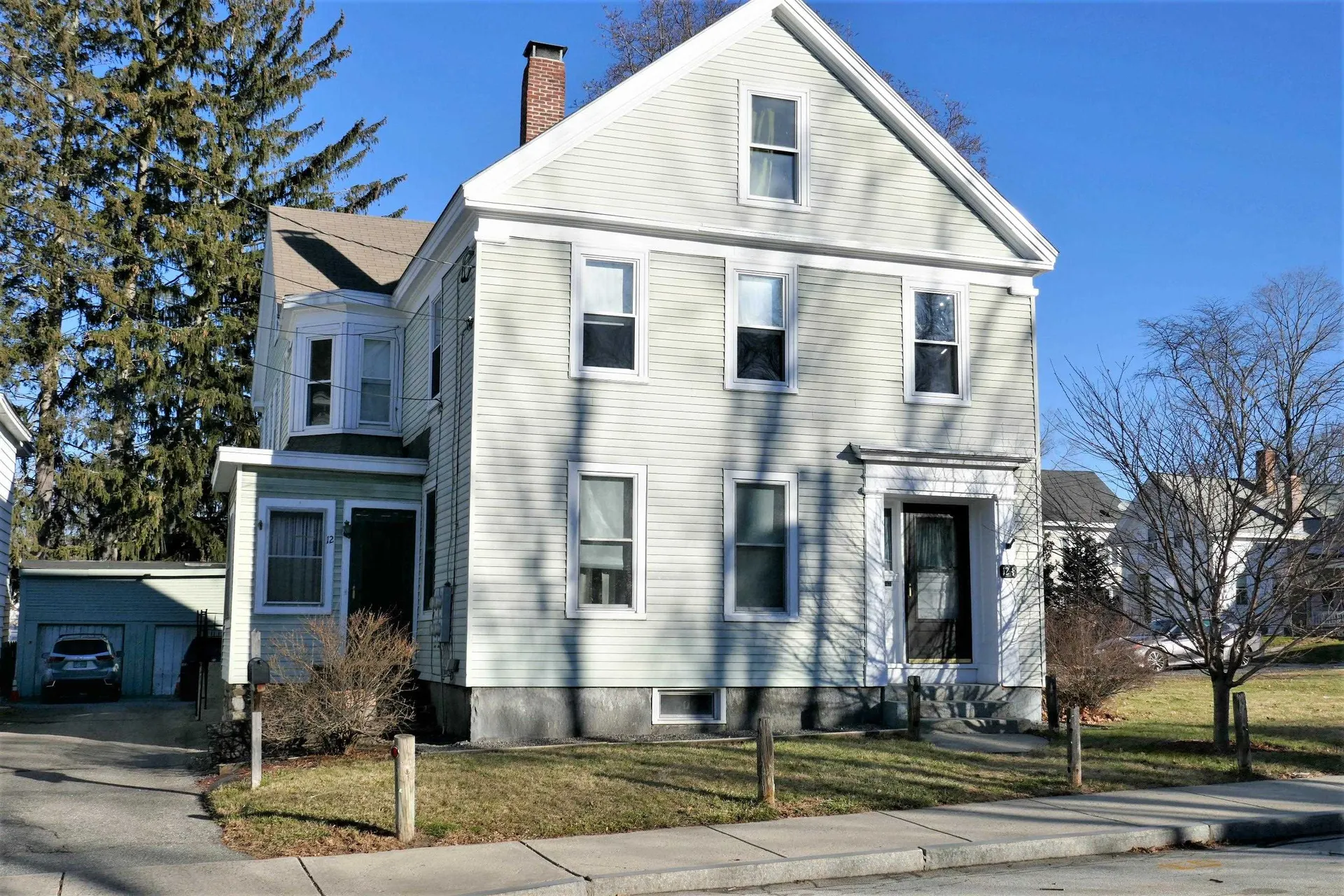 12 1/2 Summer Street Nashua NH 03064