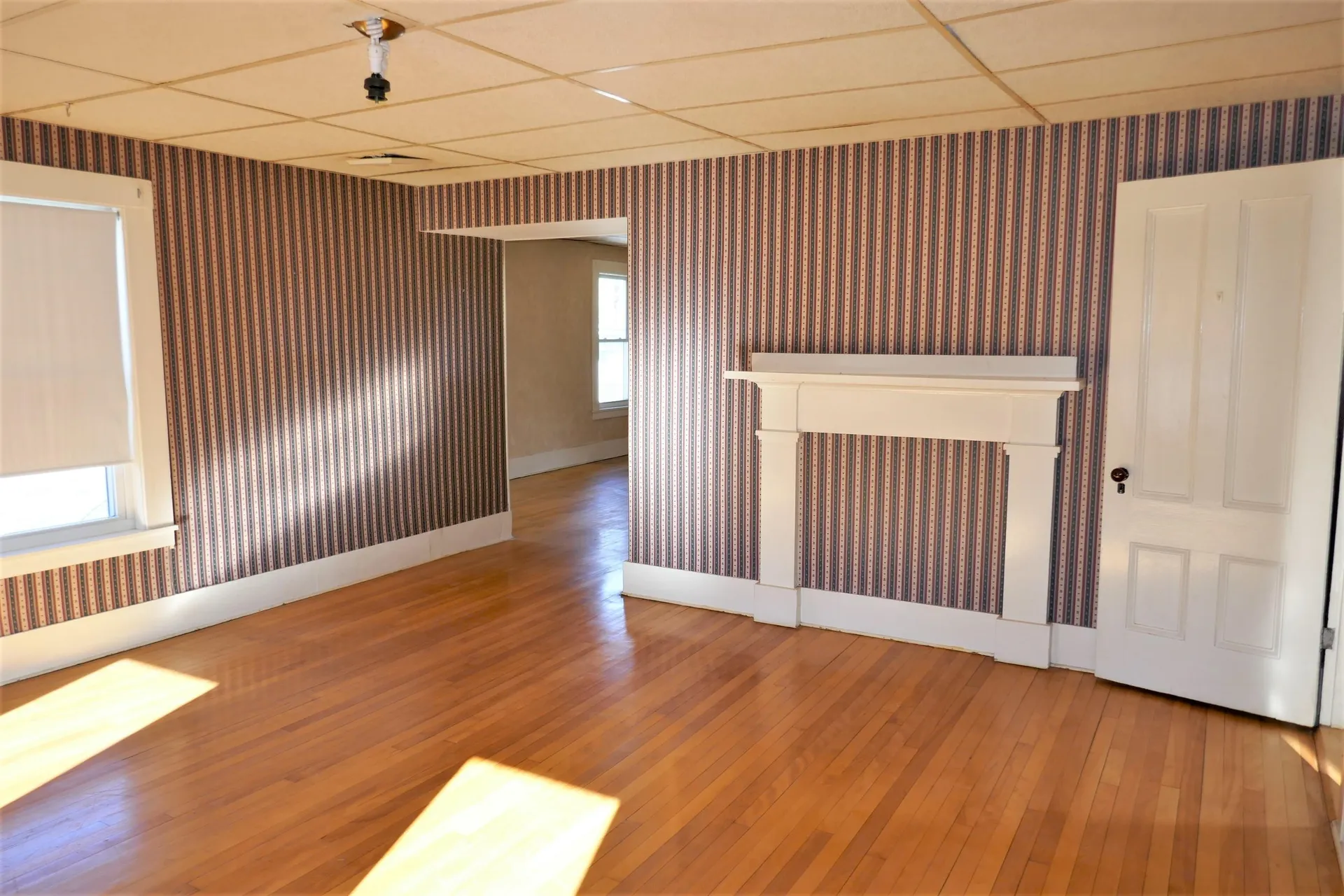12 1/2 Summer Street Nashua NH 03064