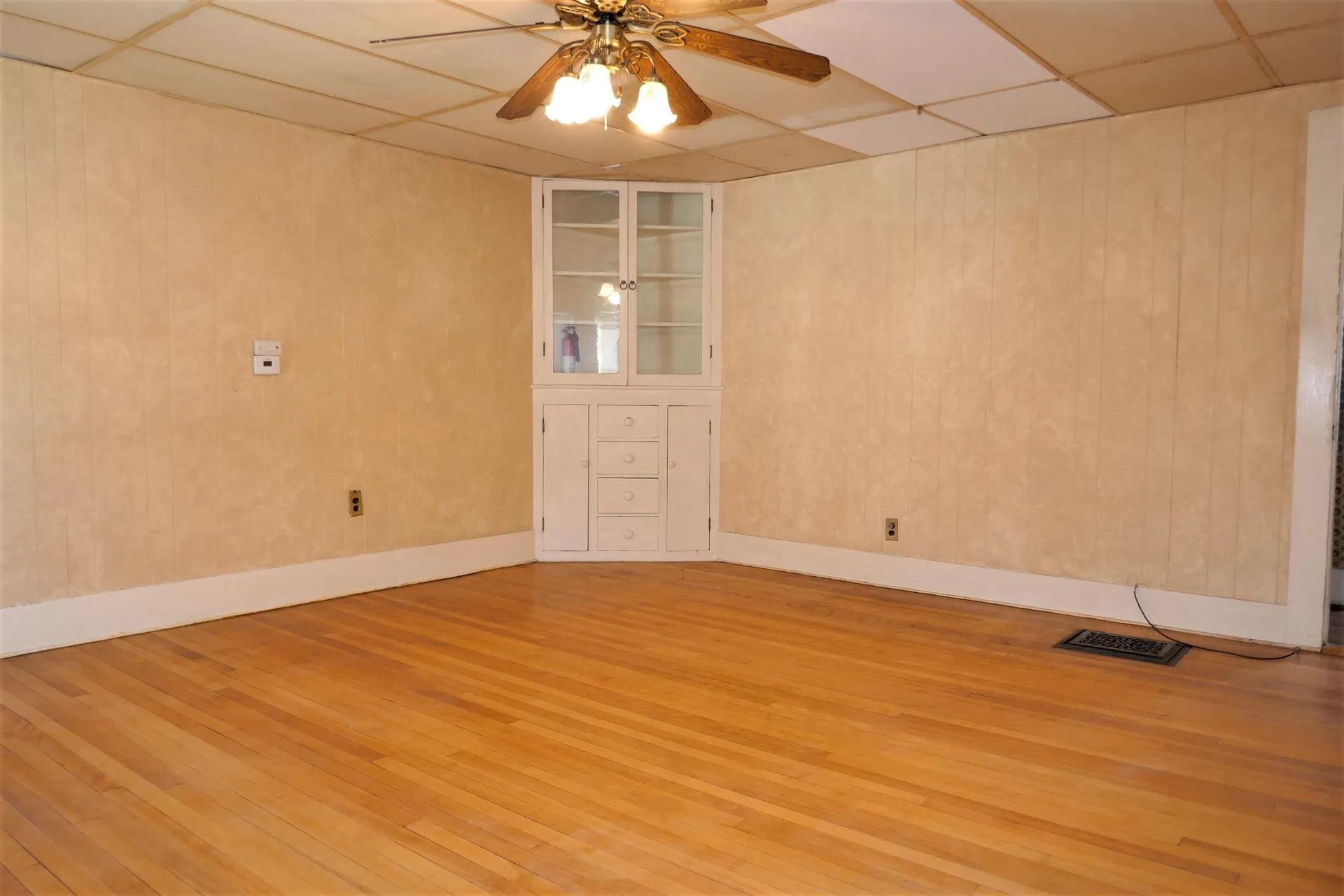 12 1/2 Summer Street Nashua NH 03064
