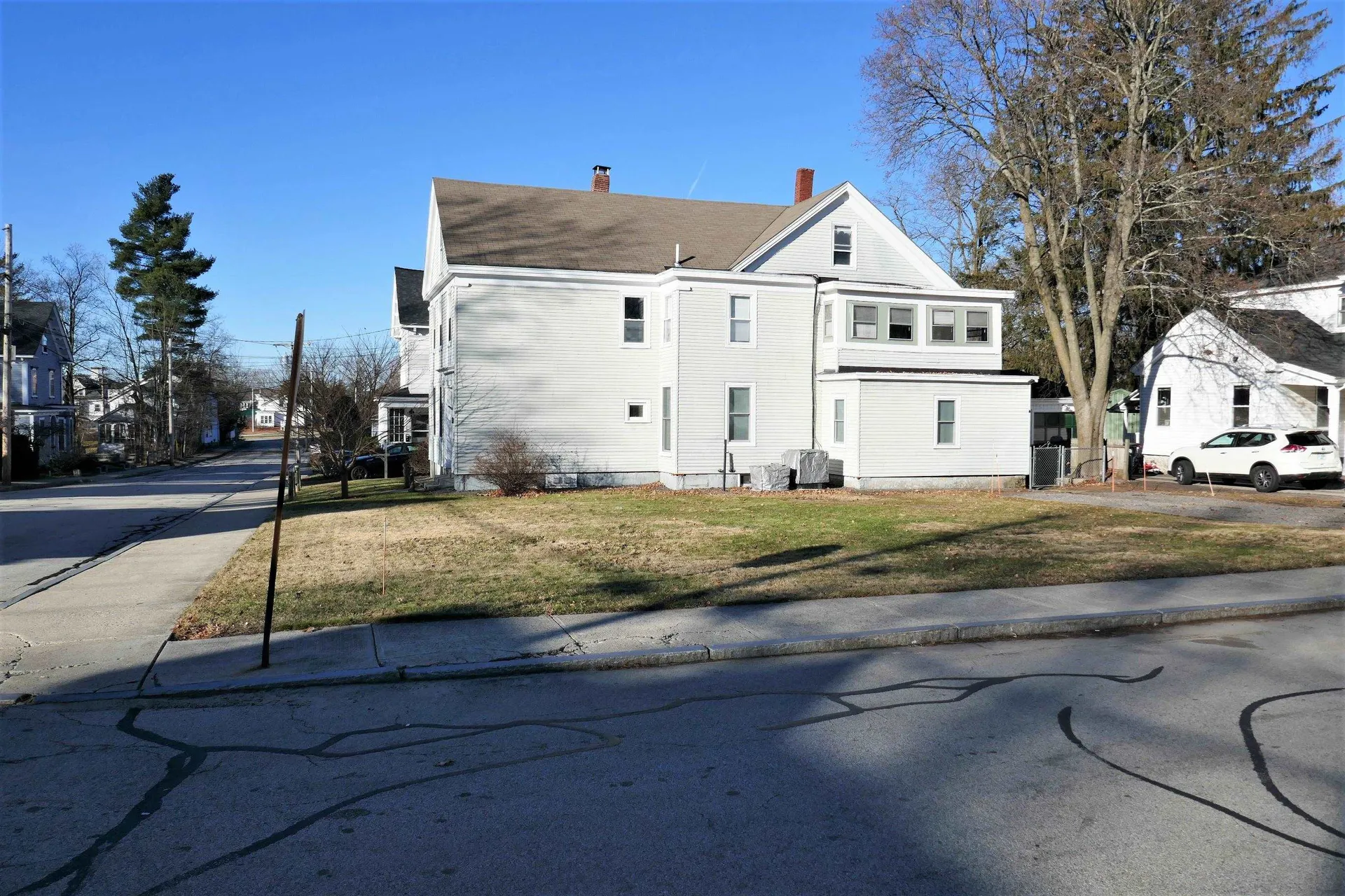12 1/2 Summer Street Nashua NH 03064
