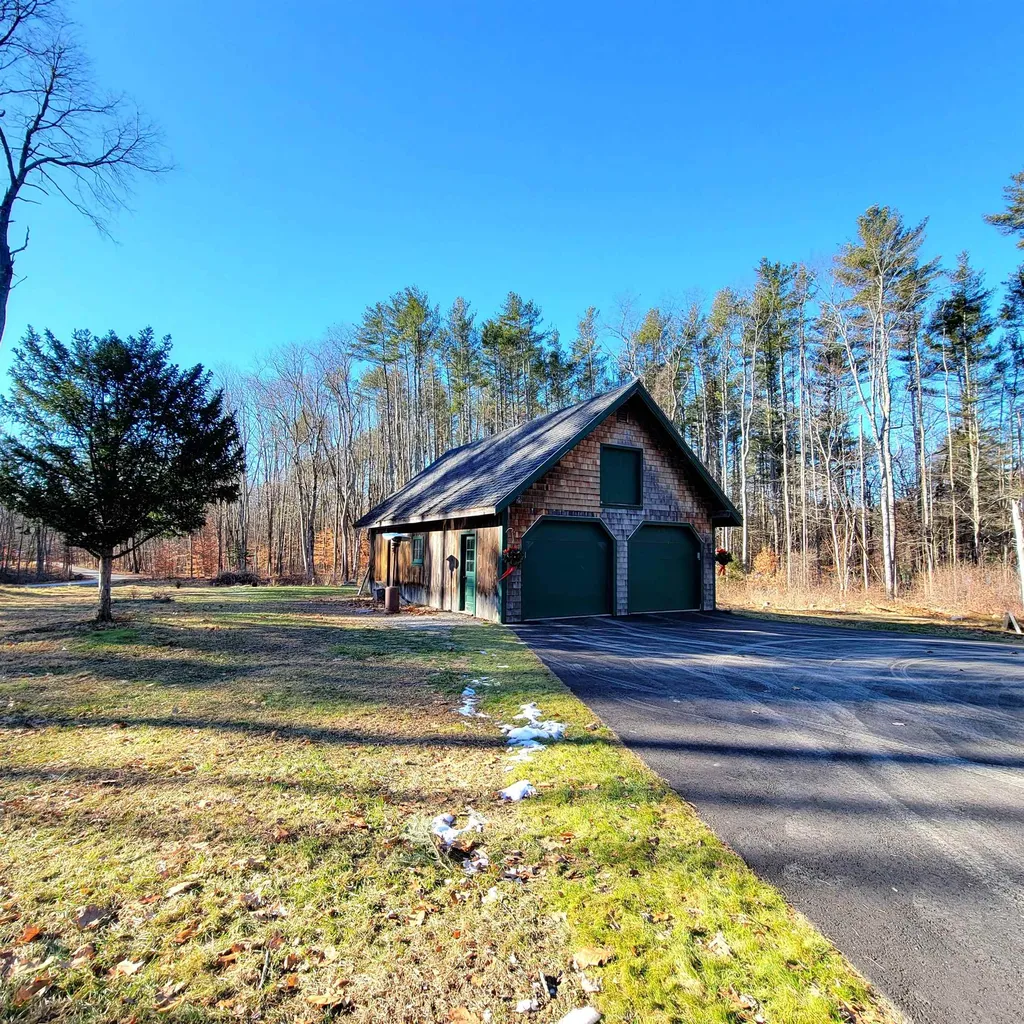 21 Walnut Street Belmont NH 03220