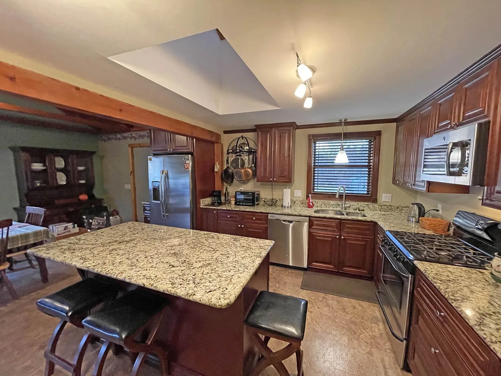 22 Natick Street Nashua NH 03063