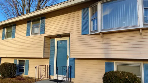 22 Natick Street Nashua NH 03063