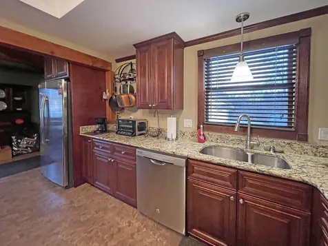 22 Natick Street Nashua NH 03063