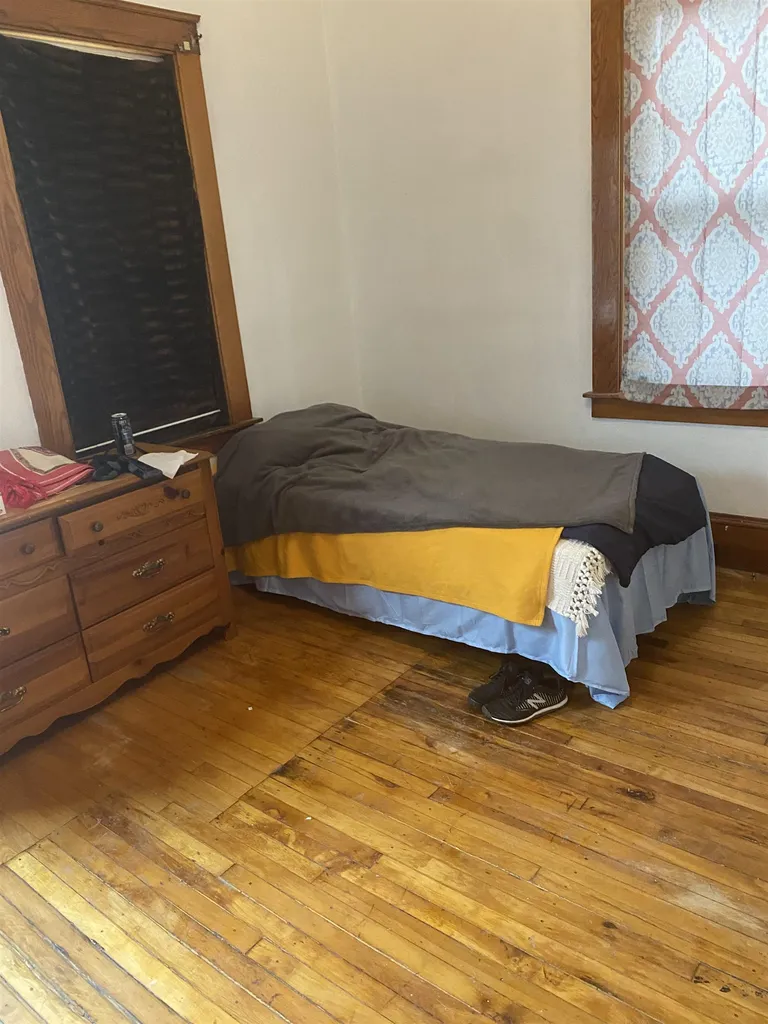 238 Spruce Street Manchester NH 03103