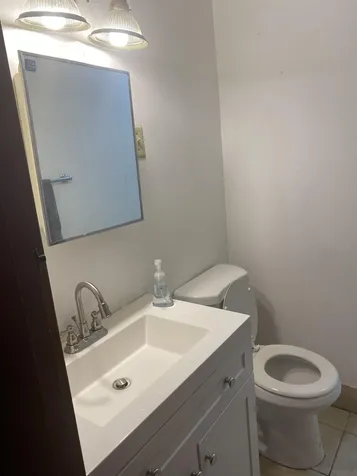238 Spruce Street Manchester NH 03103