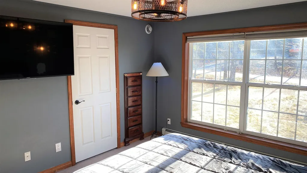 5 Nancy Court Alton NH 03809