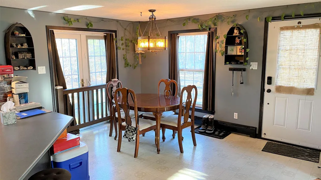 5 Nancy Court Alton NH 03809