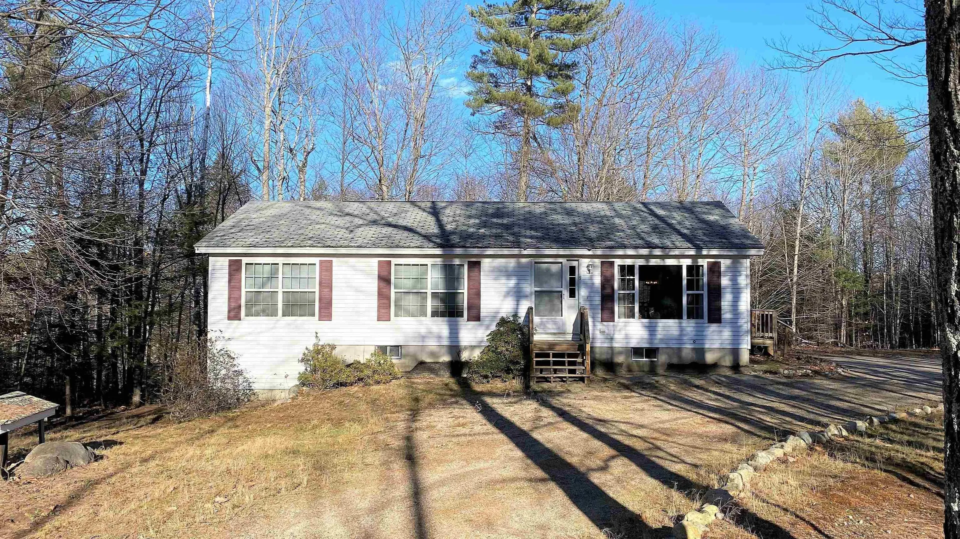 5 Nancy Court Alton NH 03809