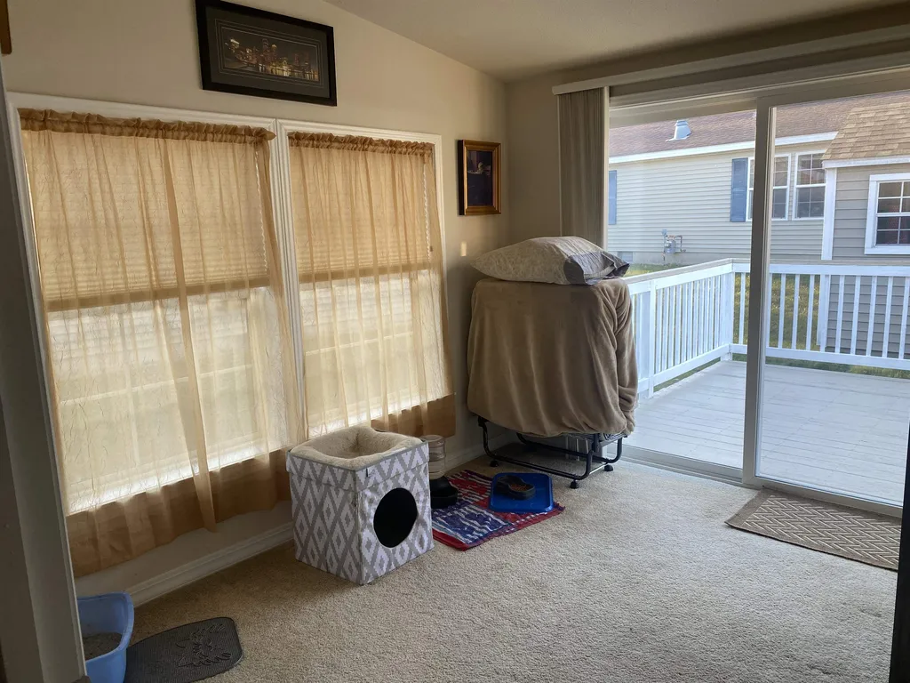 36 Sunset Way Manchester NH 03104