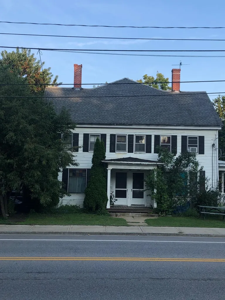 142 144 High Street Somersworth NH 03878