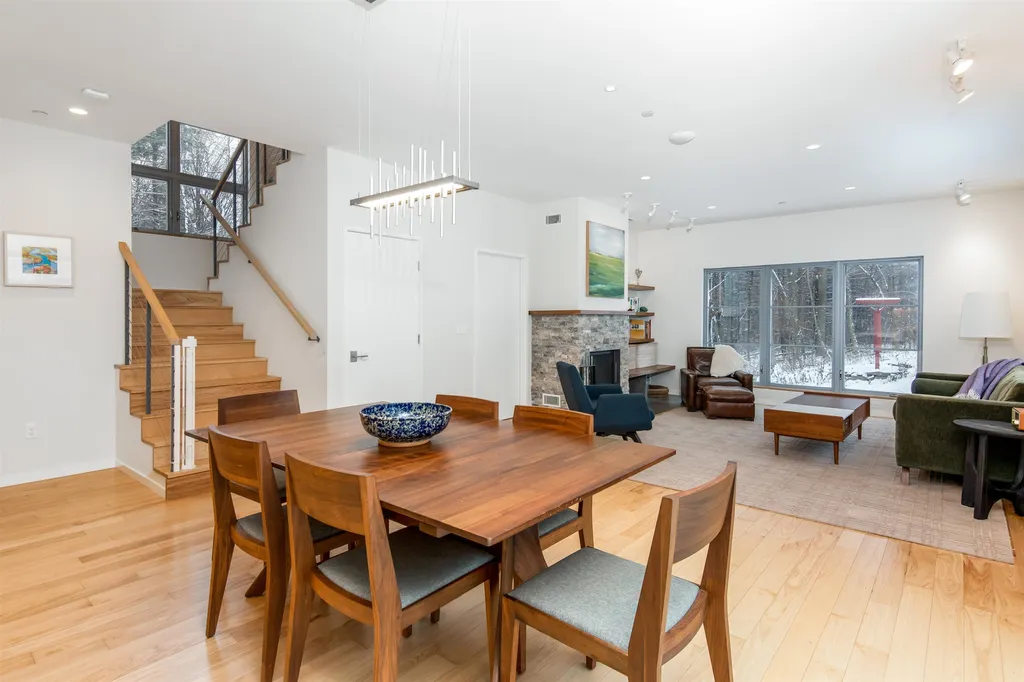 125 Elfin Lane Charlotte VT 05445