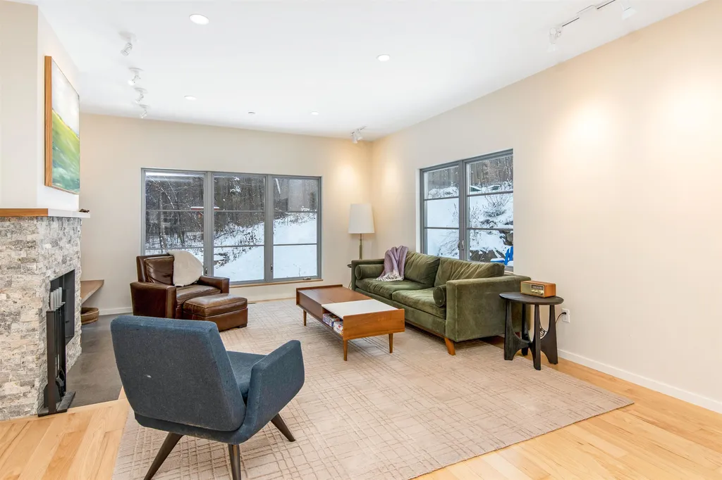 125 Elfin Lane Charlotte VT 05445