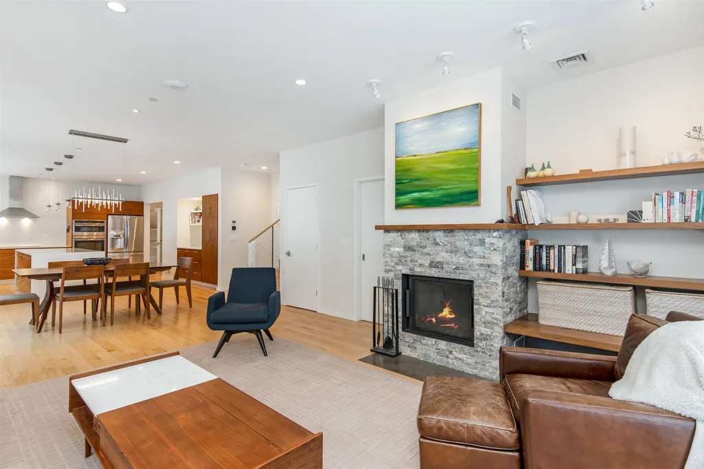 125 Elfin Lane Charlotte VT 05445