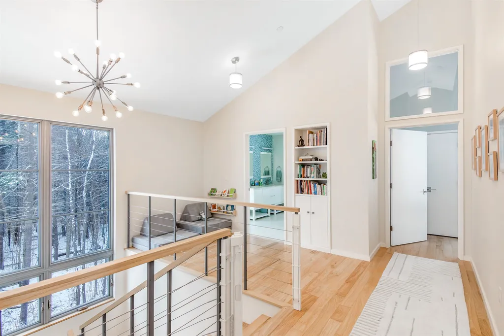 125 Elfin Lane Charlotte VT 05445