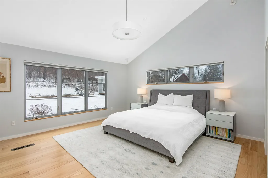 125 Elfin Lane Charlotte VT 05445