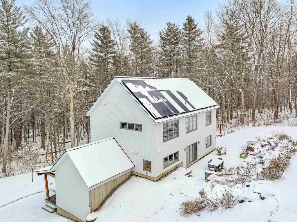 125 Elfin Lane Charlotte VT 05445