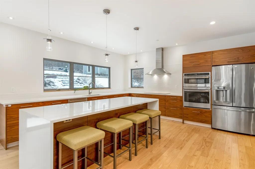 125 Elfin Lane Charlotte VT 05445