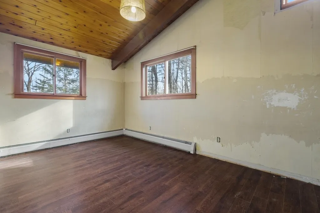 432 Middle Hancock Road Peterborough NH 03458