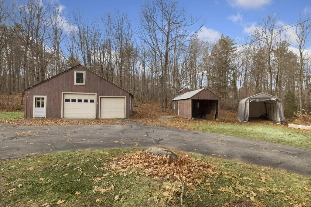 432 Middle Hancock Road Peterborough NH 03458