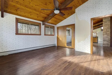 432 Middle Hancock Road Peterborough NH 03458