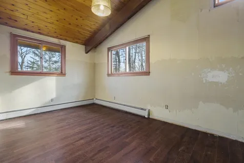 432 Middle Hancock Road Peterborough NH 03458