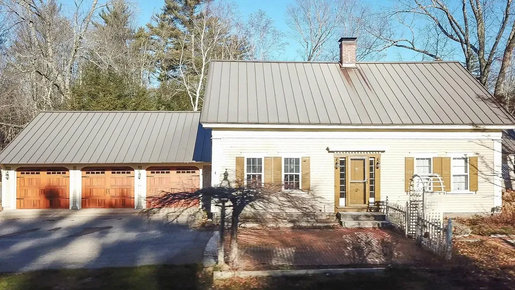 38 Gardner Hill Road Tamworth NH 03886
