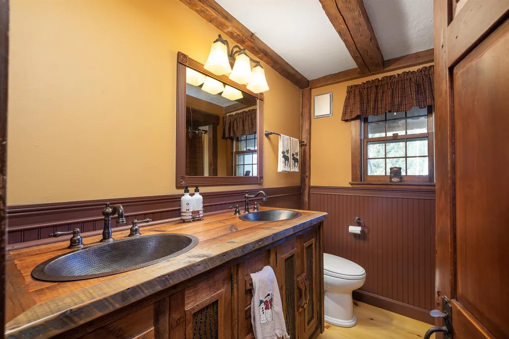 38 Gardner Hill Road Tamworth NH 03886