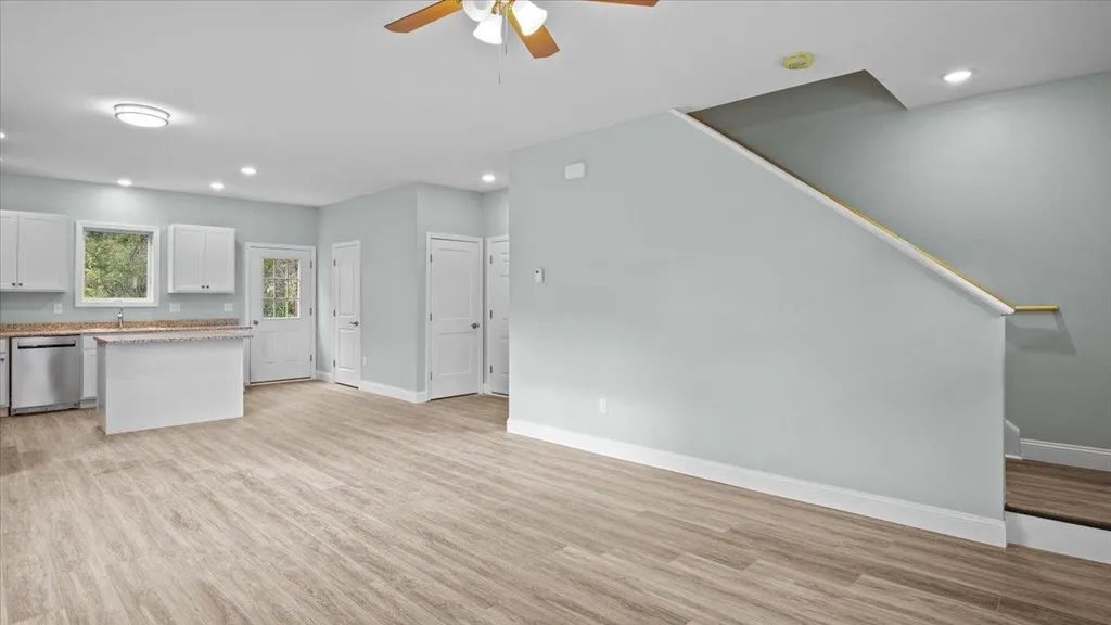 37 Mollys Way Winooski VT 05404