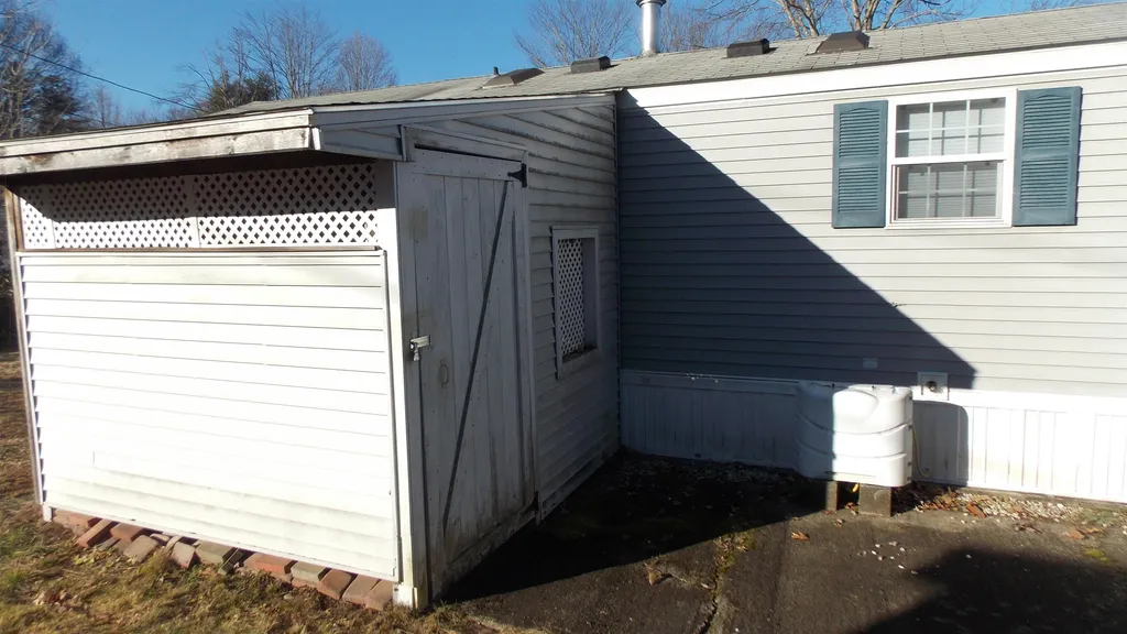 25 Morways Park Charlestown NH 03603