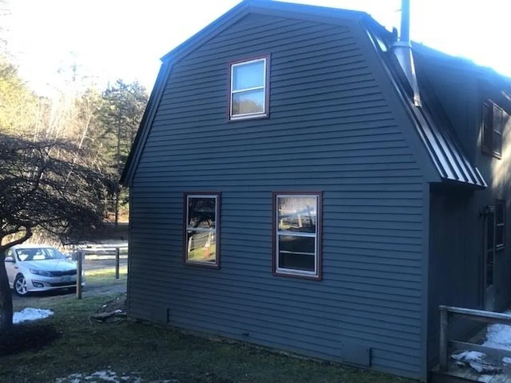 574 Willard Road Hartford VT 05059