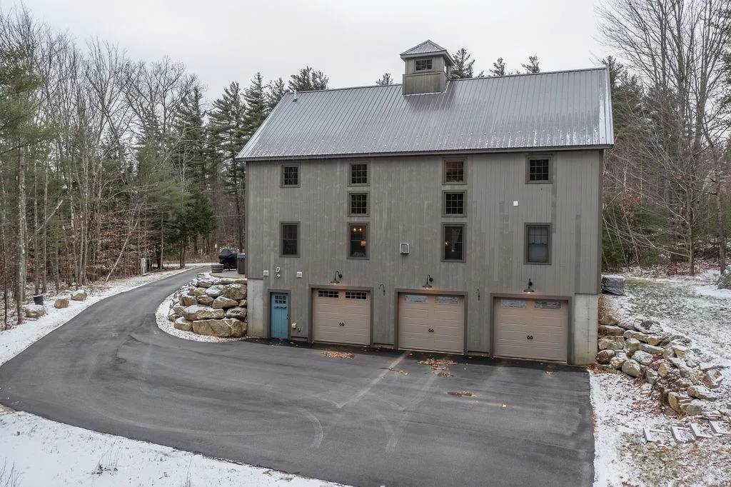 22 Bailey Drive Strafford NH 03884