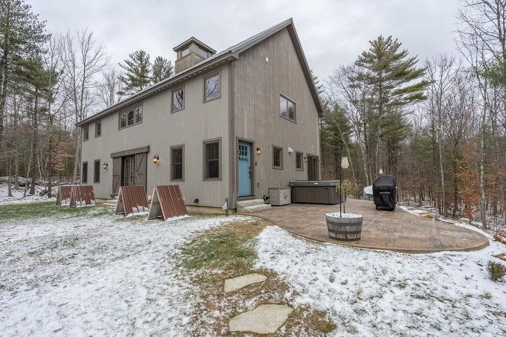 22 Bailey Drive Strafford NH 03884