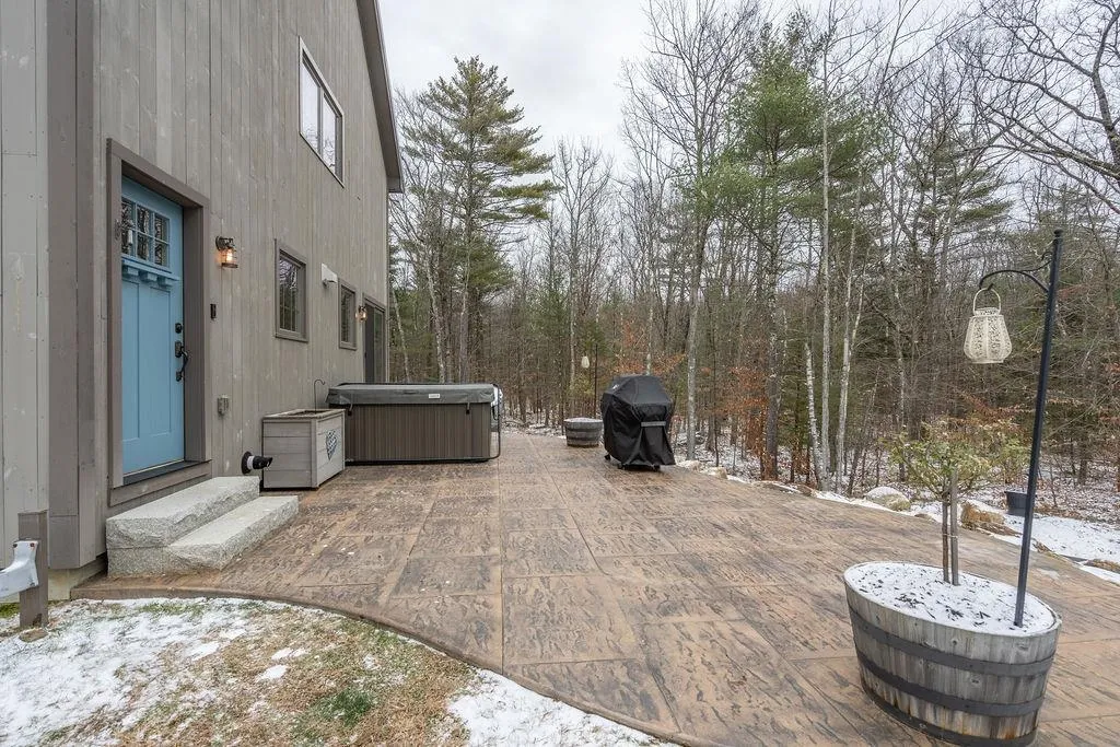 22 Bailey Drive Strafford NH 03884