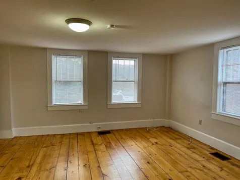 43 Maple Street Milford NH 03055