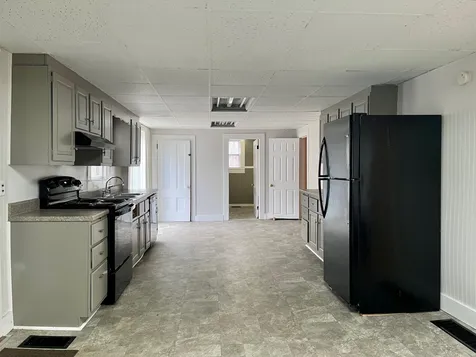 43 Maple Street Milford NH 03055