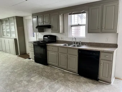 43 Maple Street Milford NH 03055