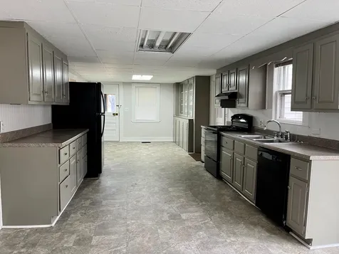 43 Maple Street Milford NH 03055