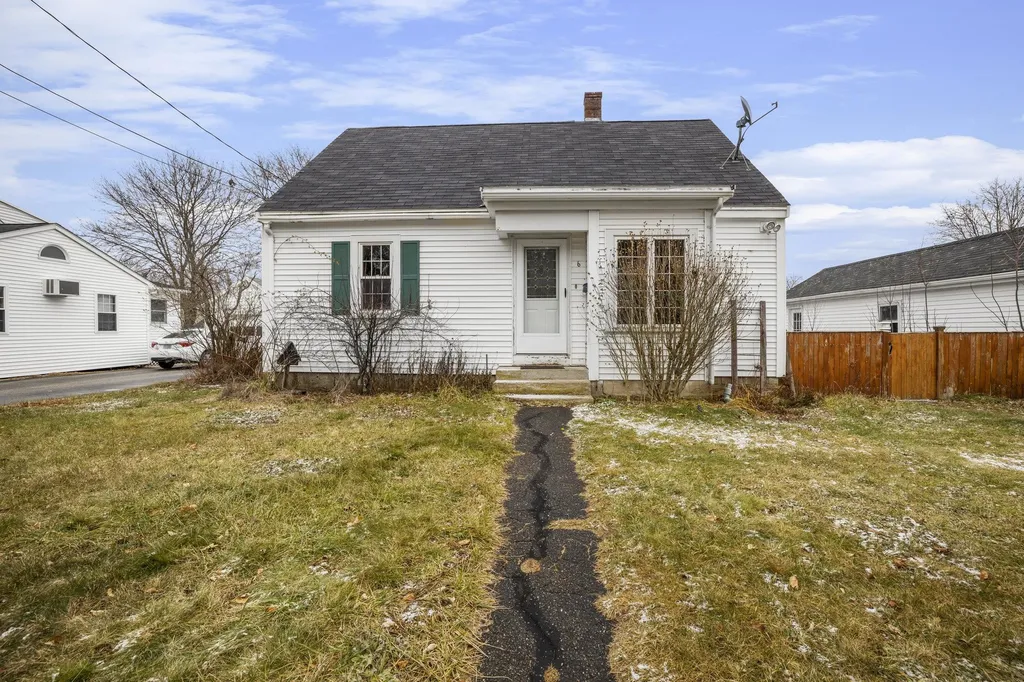 6 Davis Street Somersworth NH 03878