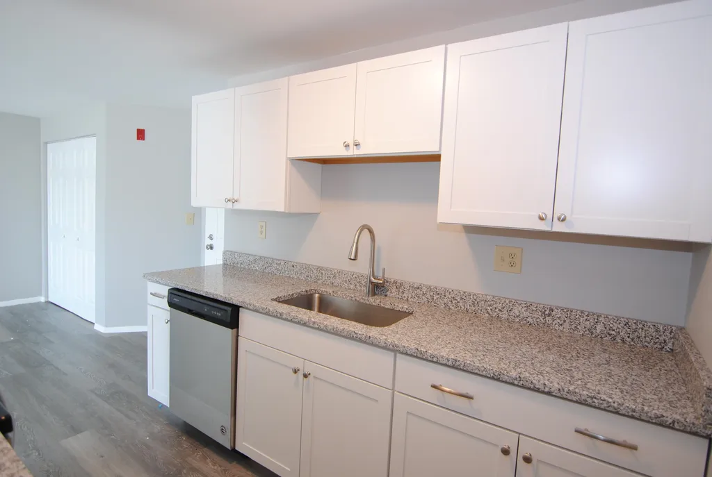 522 Abbott Farm Lane Hudson NH 03051