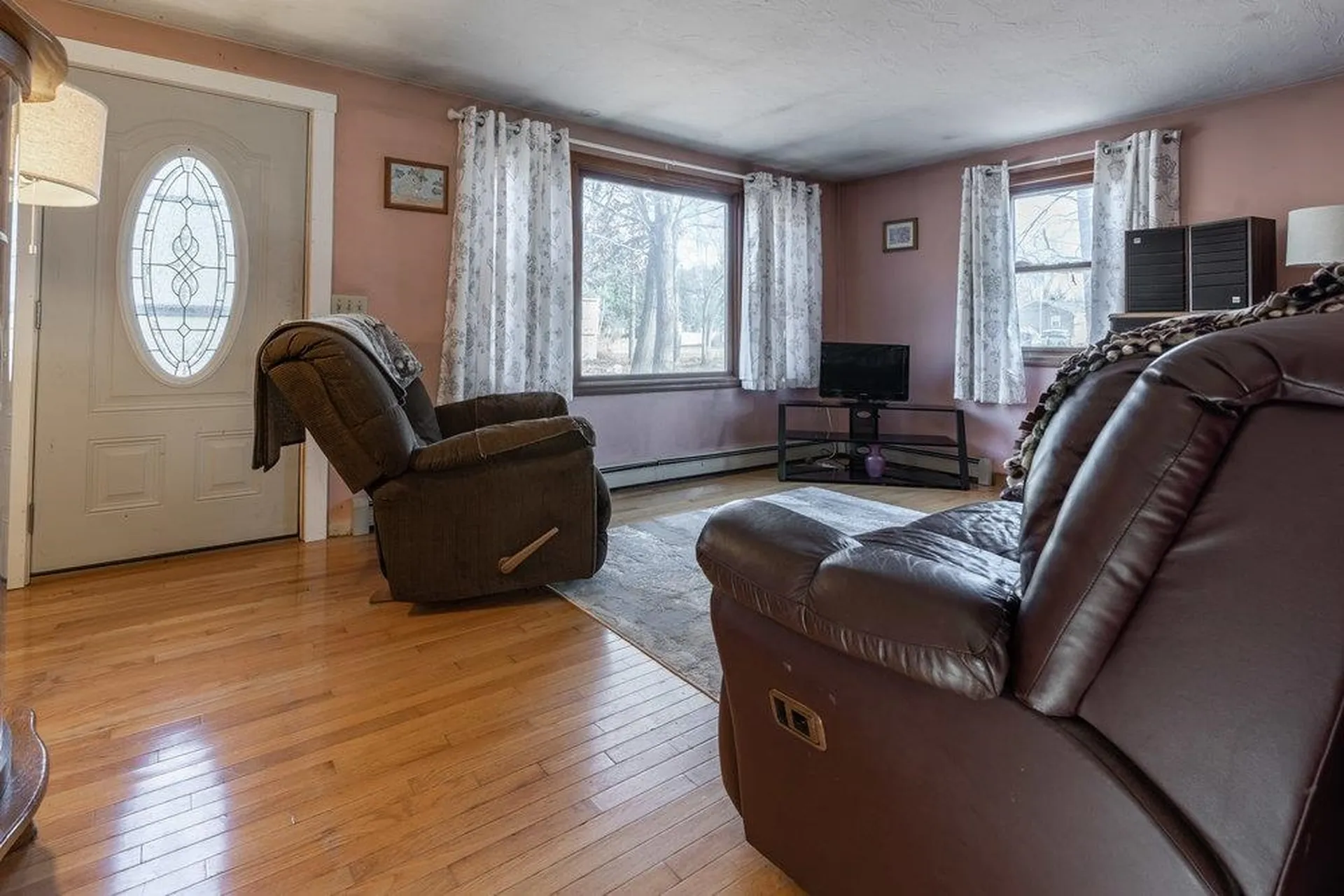 17 Lita Lane Newmarket NH 03857