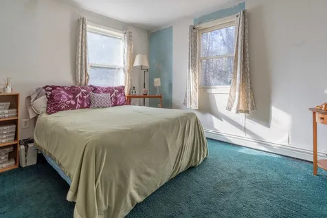 17 Lita Lane Newmarket NH 03857