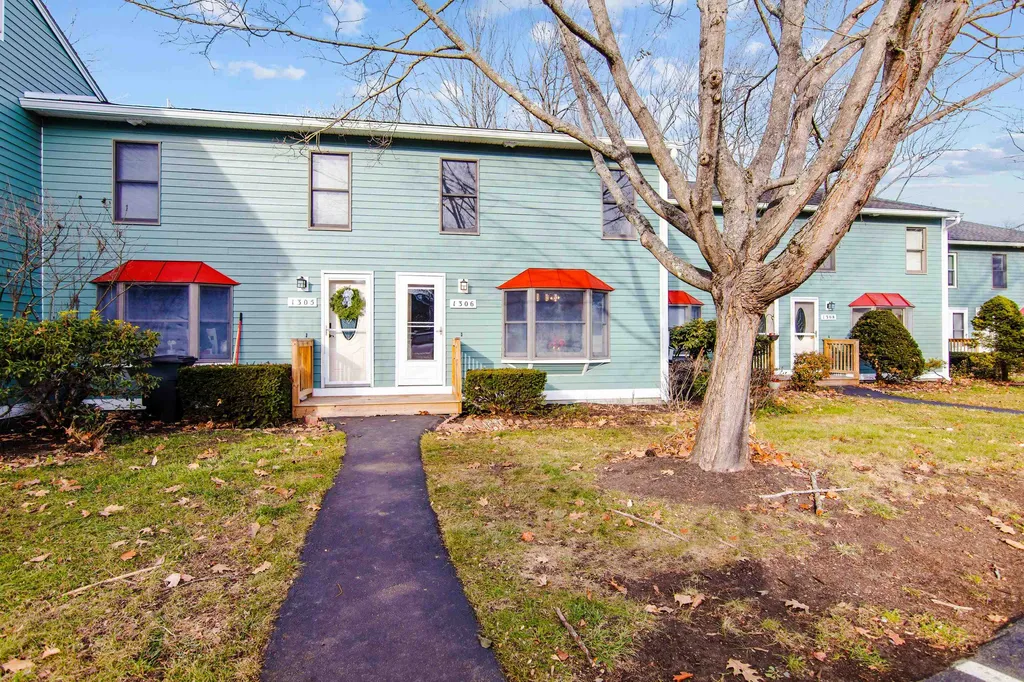 1306 Piscassic Street Newmarket NH 03857